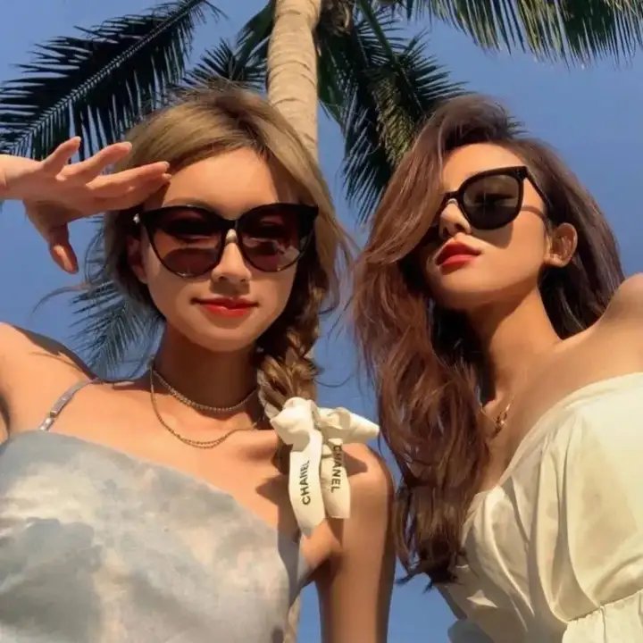 美国佬与他的后宫